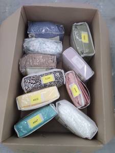 lot 36490 image: Miscellaneous Lot Of Queen Sheets, 10 Pack