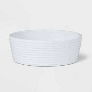 lot 36505 image: Pallet Of Stoneware White Textured Dog Bowl - 6 cup - Boots & Barkley