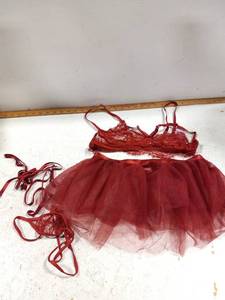 lot 41878 image: Large Red Lingerie Set