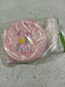 lot 41894 image: Pepper Pig Party Set with Plates, Cups, & Napkins
