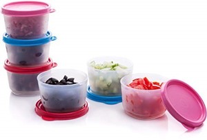 lot 41917 image: SIGNORA WARE Reusable Plastic Food Storage Containers- 6 pack 4 oz. Stackable Airtight Leak proof Food Containers for Snacks, Nuts, Baby Food, Picnics, Food Prep,Salad Dressing - BPA Free