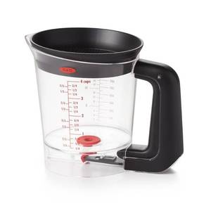 lot 42311 image: OXO Good Grips Good Gravy 4 Cup Glass Gravy plastic and Fat Separator Cup