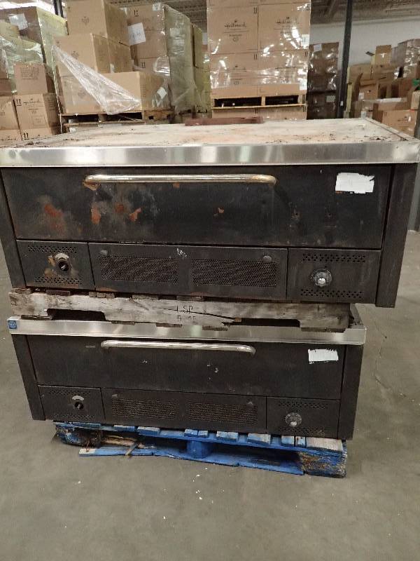 lot 61 image: Southbend Double Stack Pizza Oven