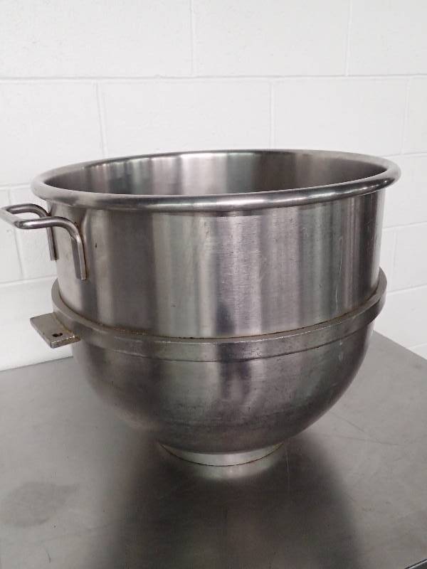 lot 69 image: Stainless 80qt Mixing Bowl