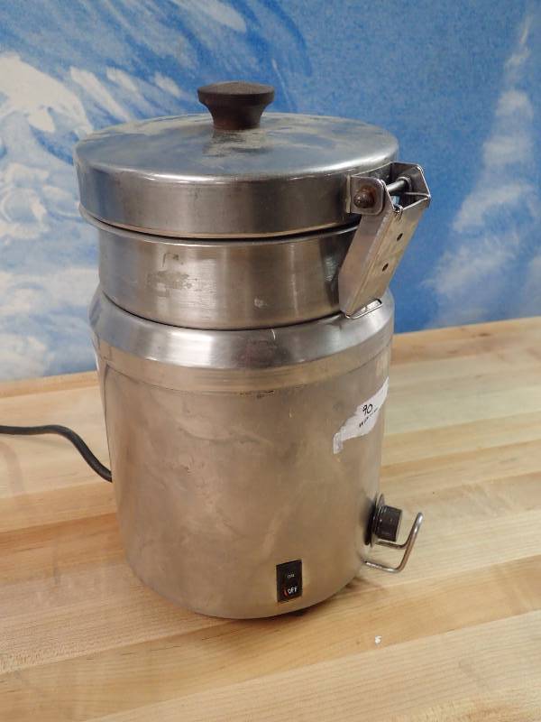 lot 90 image: Stainless Soup Warmer