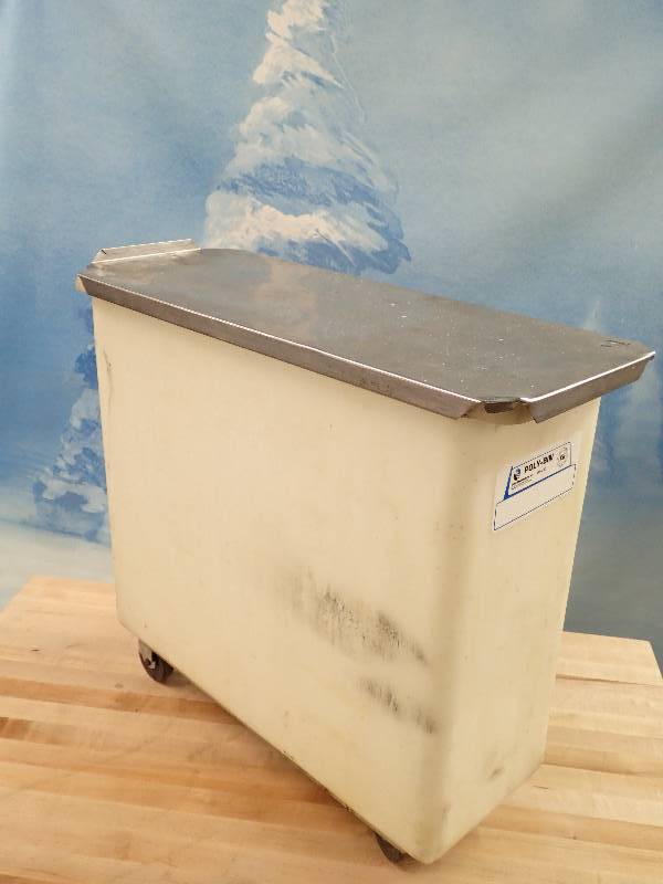 lot 101 image: Flour BinCart