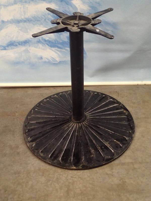 lot 96 image: Large Classic Cast Iron and Steel Table Base