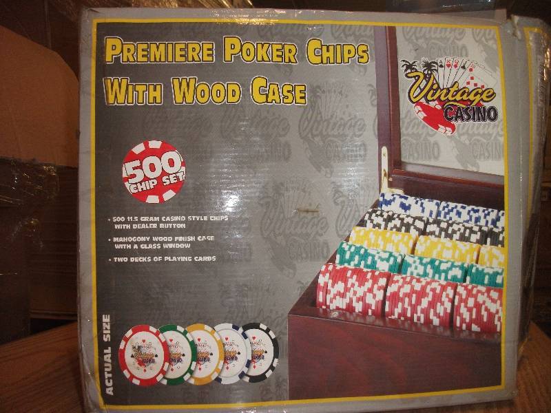 lot 3277 image: 500 Pc Poker Set