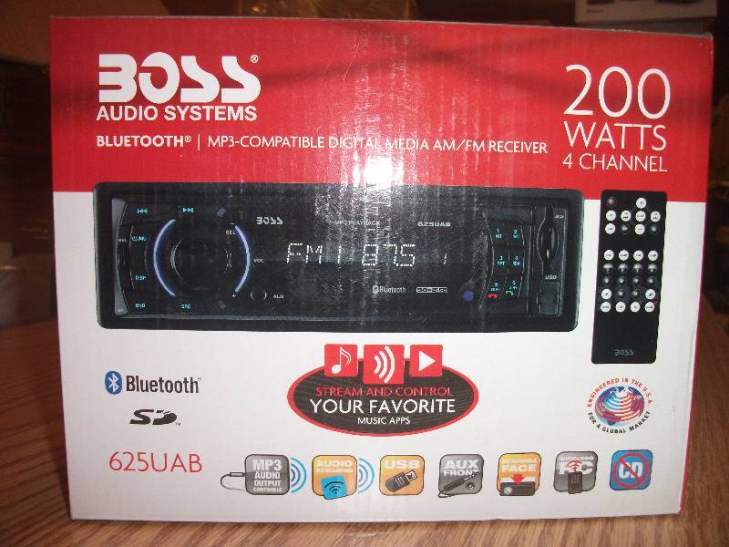 lot 3316 image: BOSS Audio 625UAB Single Din, Bluetooth, MP3USBSD AMFM Car Stereo, Detachable Front Panel, Wireless Remote