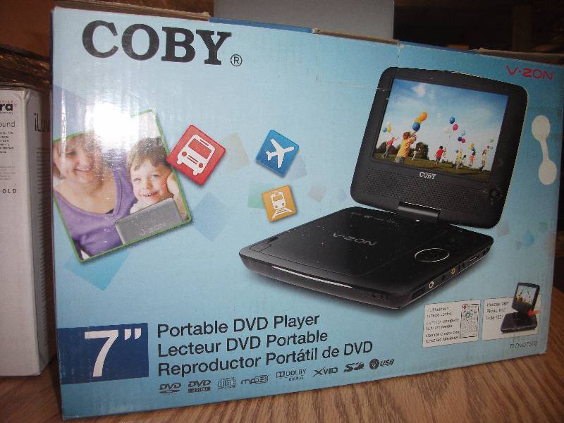lot 3318 image: Coby TFDVD7309 7-Inch Portable DVDCDMP3 Player