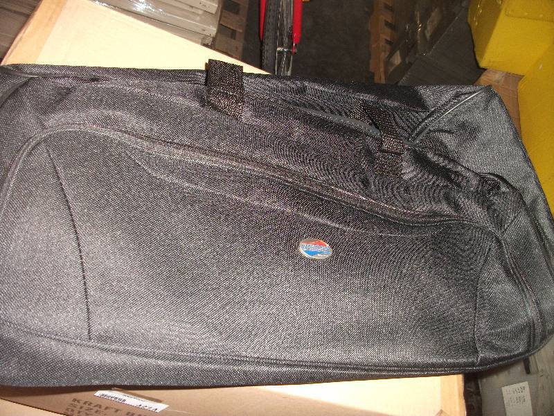 lot 3334 image: American Tourister Fieldbrook II 3 piece set
