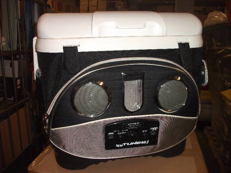 lot 3351 image: Igloo 40-Quart Cool Fusion Icy Tunes Roller Cooler (AS IS)