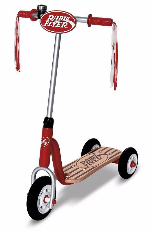 lot 3267 image: Radio Flyer Little Red Scooter