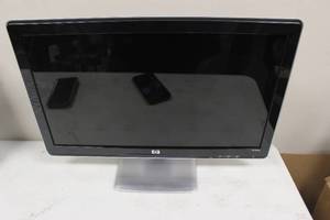 lot 30 image: 21 HP MOINTOR HP2159M USED