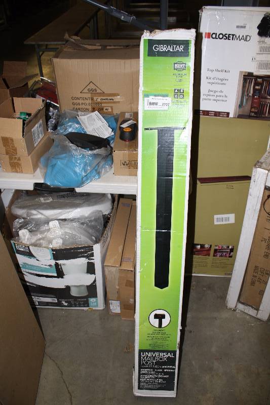 lot 2707 image: Gilbrater Universal Mailbox Post