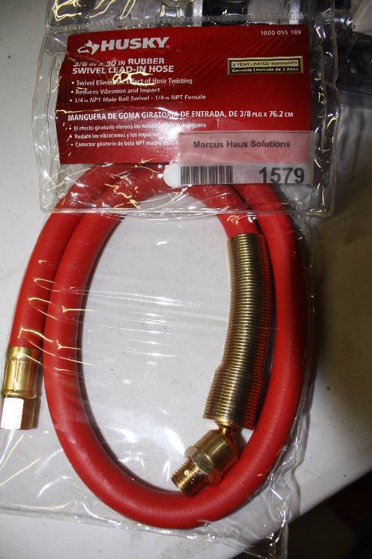 lot 1579 image: Husky Swivel Lead Hose