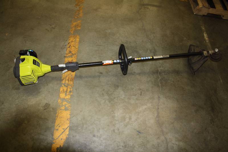 lot 2767 image: Ryobi 2 cycle Gas Trimmer