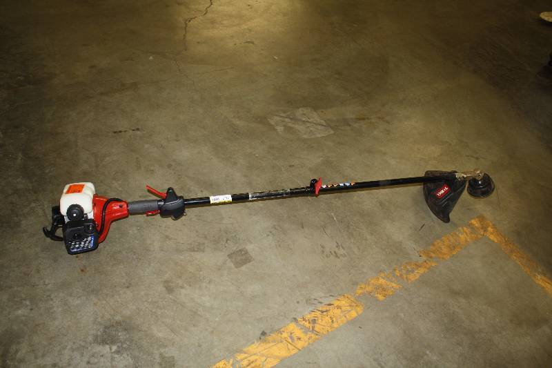 lot 2772 image: Homelite 2 cycle Gas Trimmer