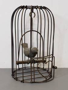 lot 11 image: Darling Swinging Pet Bird Metal Figurine