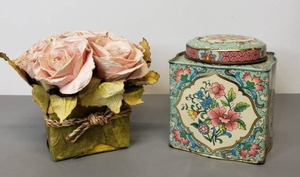 lot 15 image: Vintage Tea Tin and Fabric Flower Decor