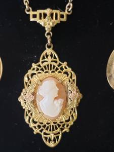 lot 86 image: Cameo Necklace w Clip Earrings