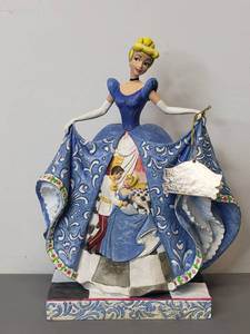 lot 88 image: Jim Shore Cinderella Romantic Waltz
