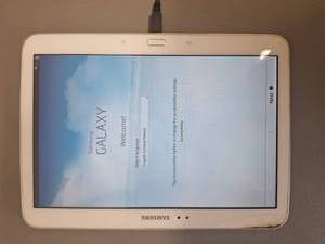 lot 97 image: Samsung Galaxy Tablet Factory Reset, Chipped Corner but Functional