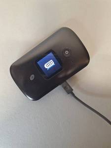 lot 102 image: Moxee Mobile Hotspot Device w cord