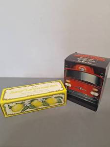 lot 104 image: Mom and Pop Gifts Vintage Avon in Box Unused