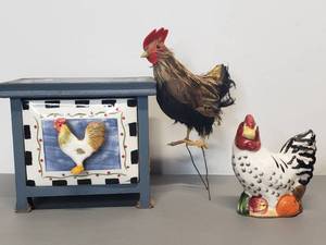 lot 109 image: Assorted Rooster Decor Items