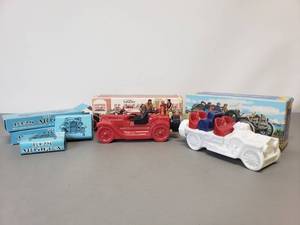lot 408 image: Vintage Avon Collectable Gifts (never used)