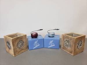 lot 426 image: Candle Holders