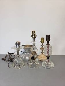 lot 433 image: Lamps and Light Fixtures (untested)