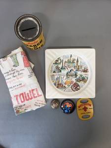 lot 444 image: Vintage Ohio Ashtray and other Vintage Curiosities