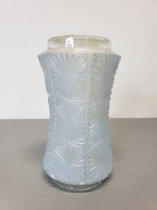 lot 450 image: Vintage Fairy Light Upright Blue Glass Shade
