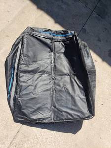 lot 465 image: Reese Cargo Car Topper Bag 2.5� 3 across bottom