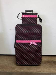 lot 467 image: Polka Dot Suitcase 29 Tall Including Wheels and Matching Train Case