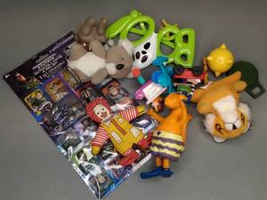lot 60 image: Toy Lot Vintage Ronald McDonald
