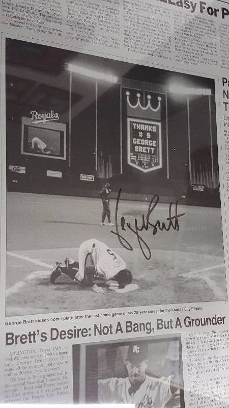 Baseball In Pics on X: George Brett kisses home plate after his last home  game in his 20-year career in Kansas City. 1993  / X