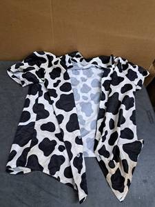 lot 4733 image: Pokodott Shirt. Size M