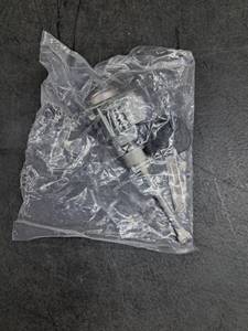 lot 4782 image: Car Door Lock Cylinder