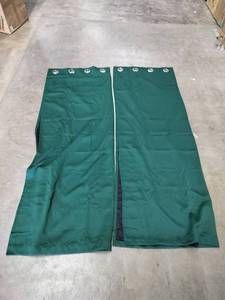 lot 2020 image: Green 4Ft X 6Ft Black Out Curtain Panels (2 Pack)