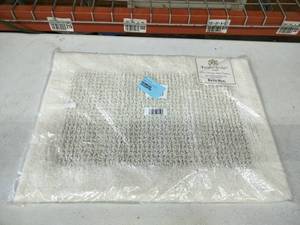 lot 2045 image: Knightsbridge Naples Bath Rug (Ivory) 25x18 Inch