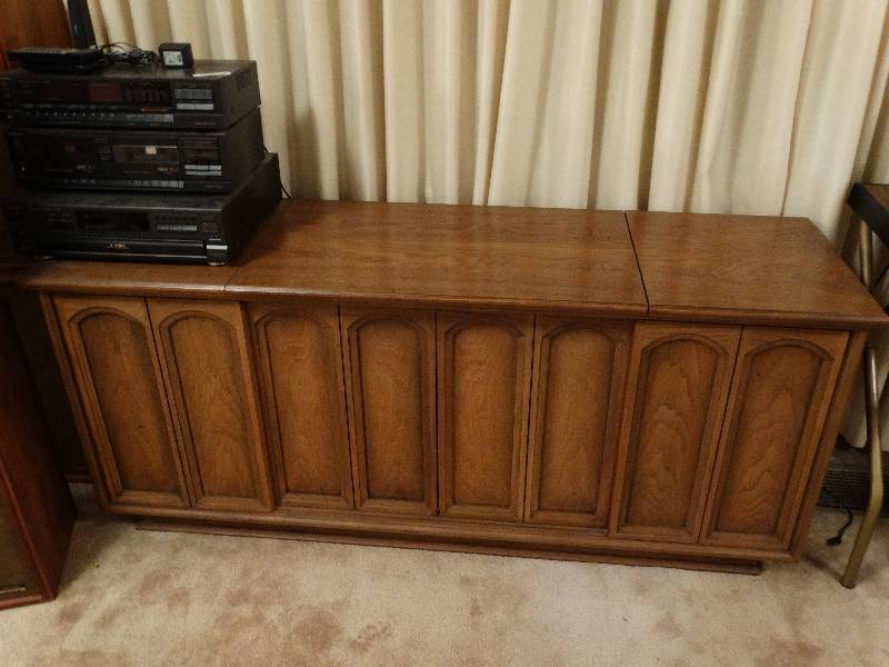 Vintage Zenith Console Stereo Cabinet Andover Ks Estate Auction