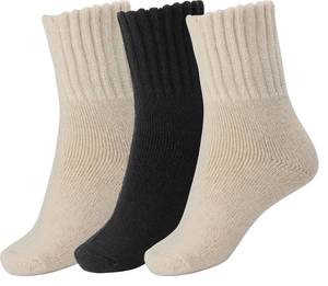 lot 3267 image: BomKinta Women Winter Solid Boots Socks Thick Warm Wool Socks Cozy Crew Socks Christmas Gift, Cream Cream Black, Medium