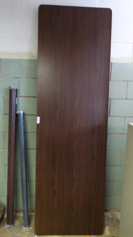 lot 343 image: 8 Folding table.