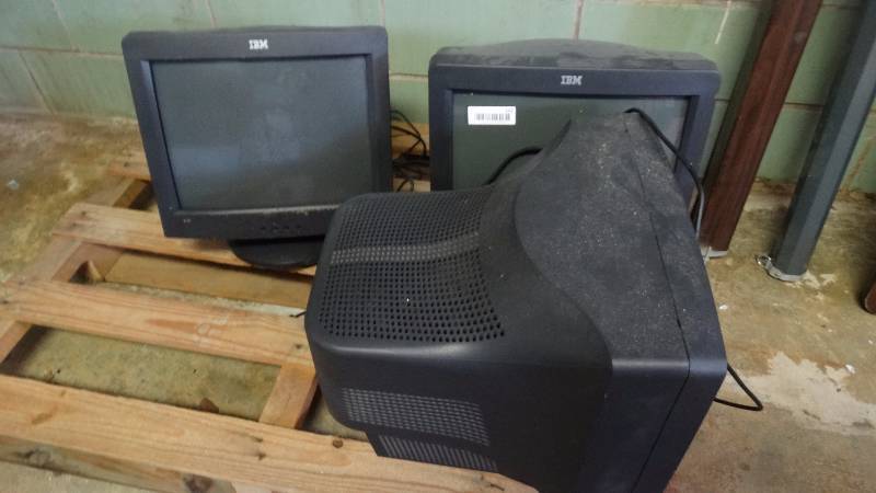 lot 345 image: 3 IBM computer monitors.