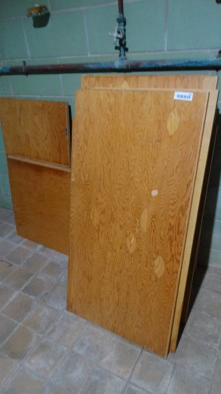 lot 411 image: Lot of wood shelving.