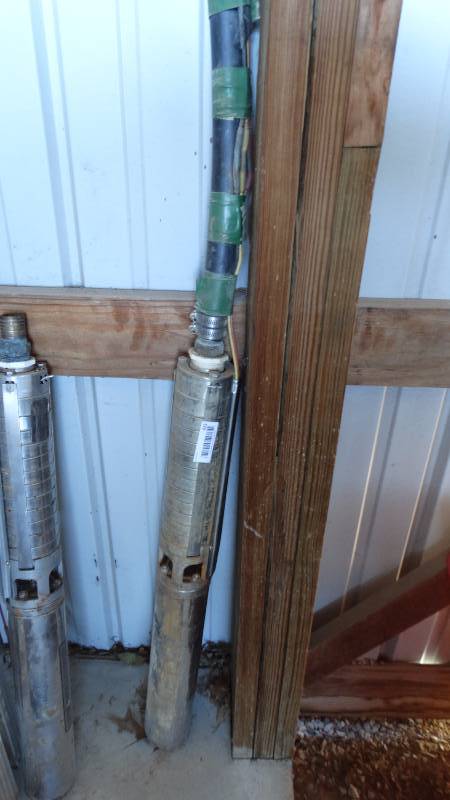 lot 423 image: Pentair electric pump. only used 1hr 2hp.