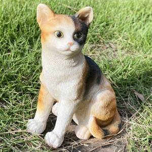 lot 50853 image: Basuo-9Q Realistic Kitten Figurine Cat Statue Office Home D�cor Resin House Animal Sculpture Art Decoration Memorial Gifts (Sitting, Calico)